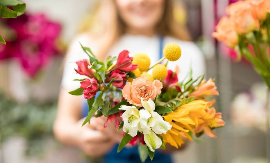UAE Flower Online Company, Your Go-To Destination for Fresh and Beautiful Flowers